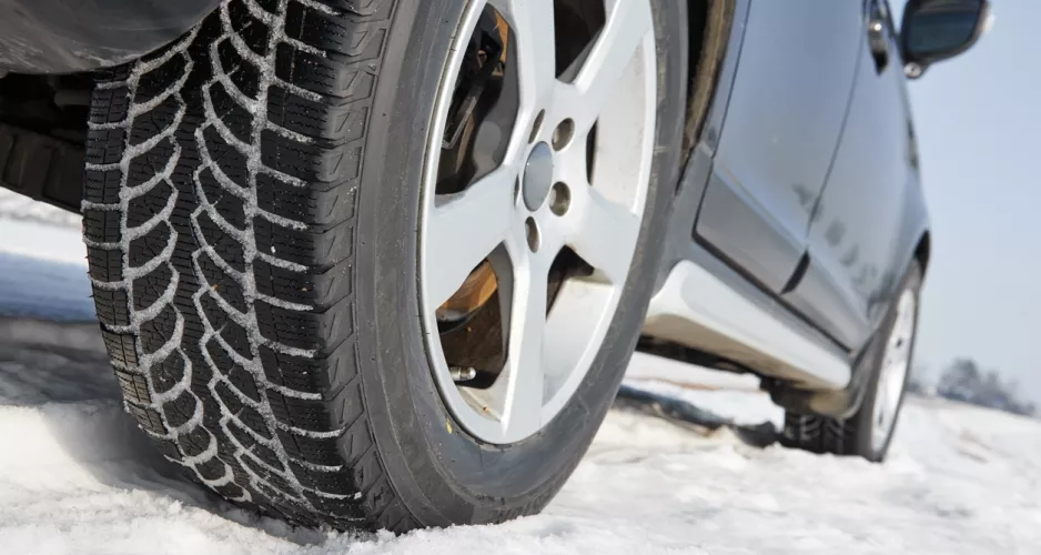 Les 4 meilleurs pneus d'hiver 2025