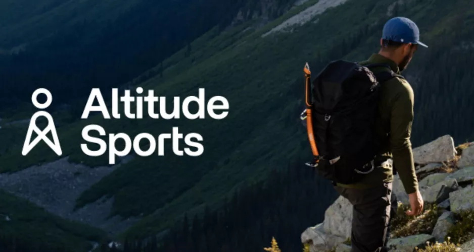 Soldes de fin de saison chez Altitude Sports : Salomon, Oakley et ...