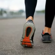 Les 4 meilleurs souliers de marche pour femmes (2025)