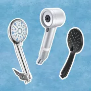 Cuir chevelu sensible? 6 pommeaux de douche en rabais