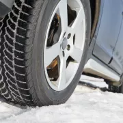 Les 4 meilleurs pneus d'hiver (2025)