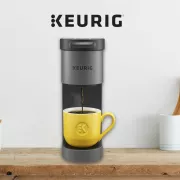 La machine à capsules K-mini Go de Keurig est en rabais à -35% : idéale pour petit espace