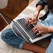 Les 4 meilleurs ordinateurs portables pas chers (2026)