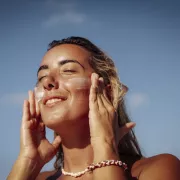 Les 5 meilleures crèmes solaires pour le visage (2026)