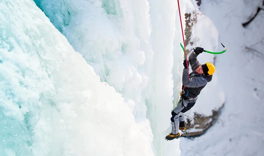 Découvrez l’escalade de glace